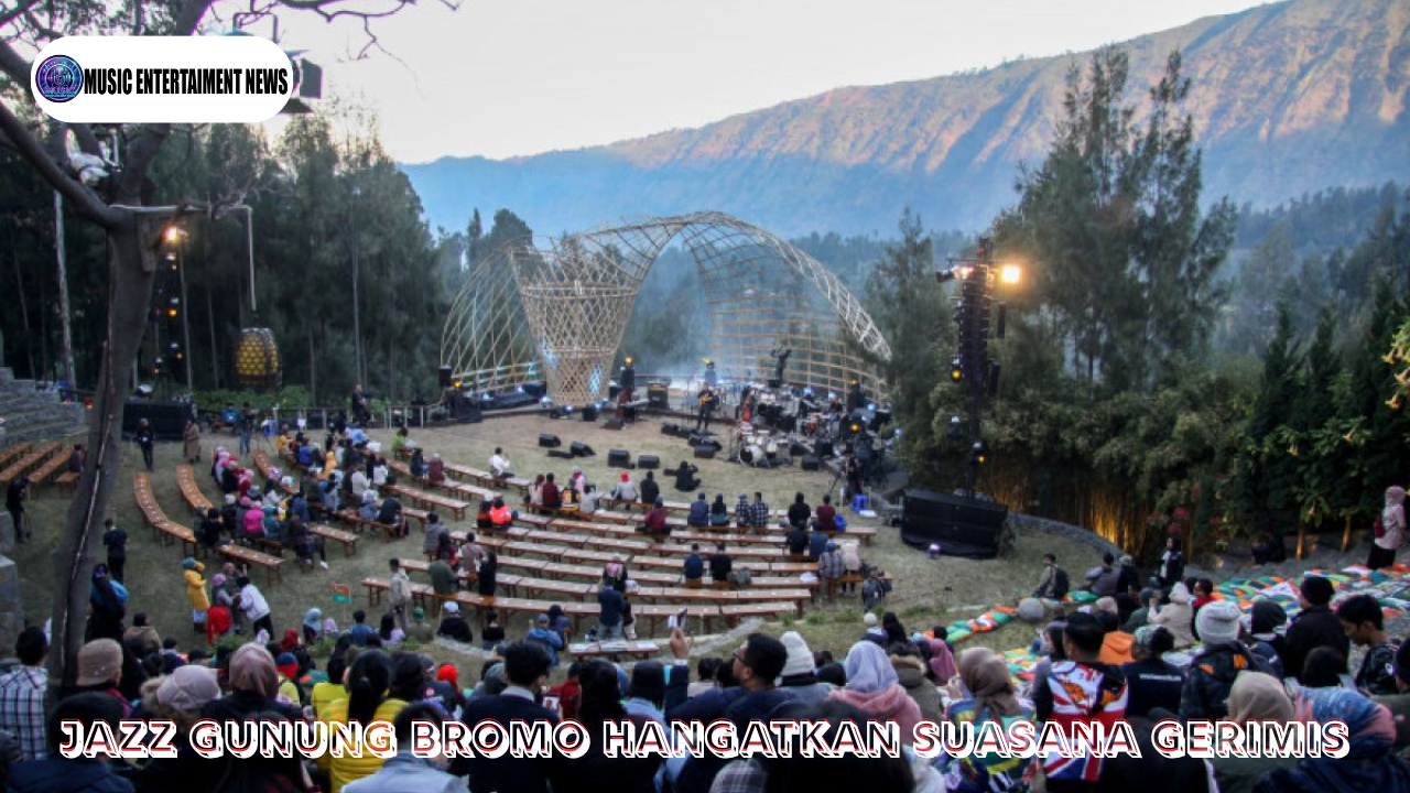 Jazz Gunung Bromo Hangatkan Suasana Gerimis